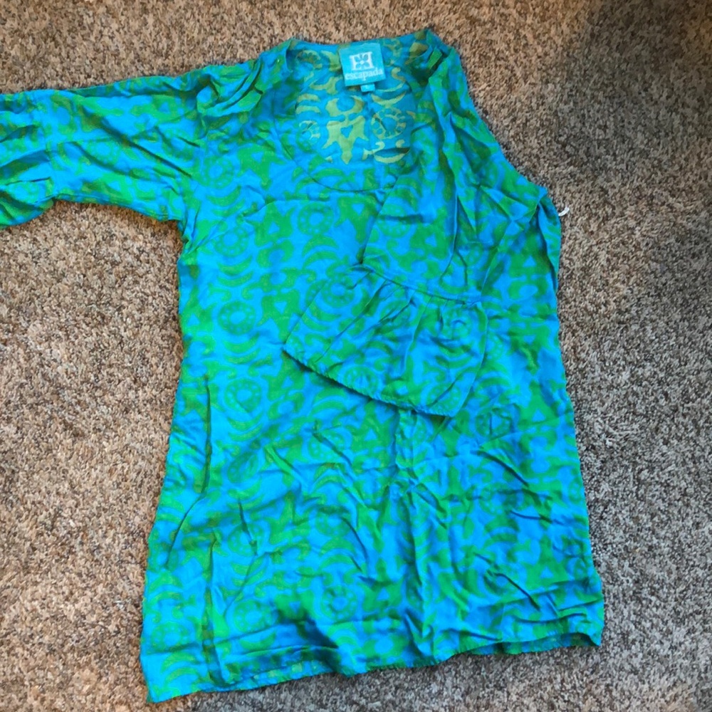 Wear  as a short dress or a long shirt w/leggings
